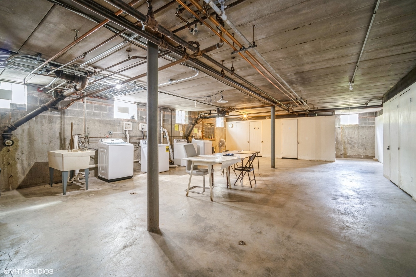 720 N Western Avenue Unit: 8