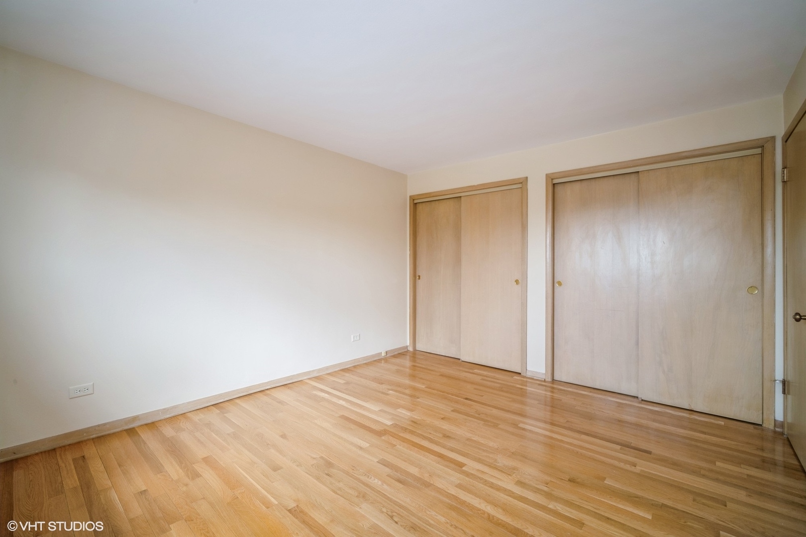 720 N Western Avenue Unit: 8