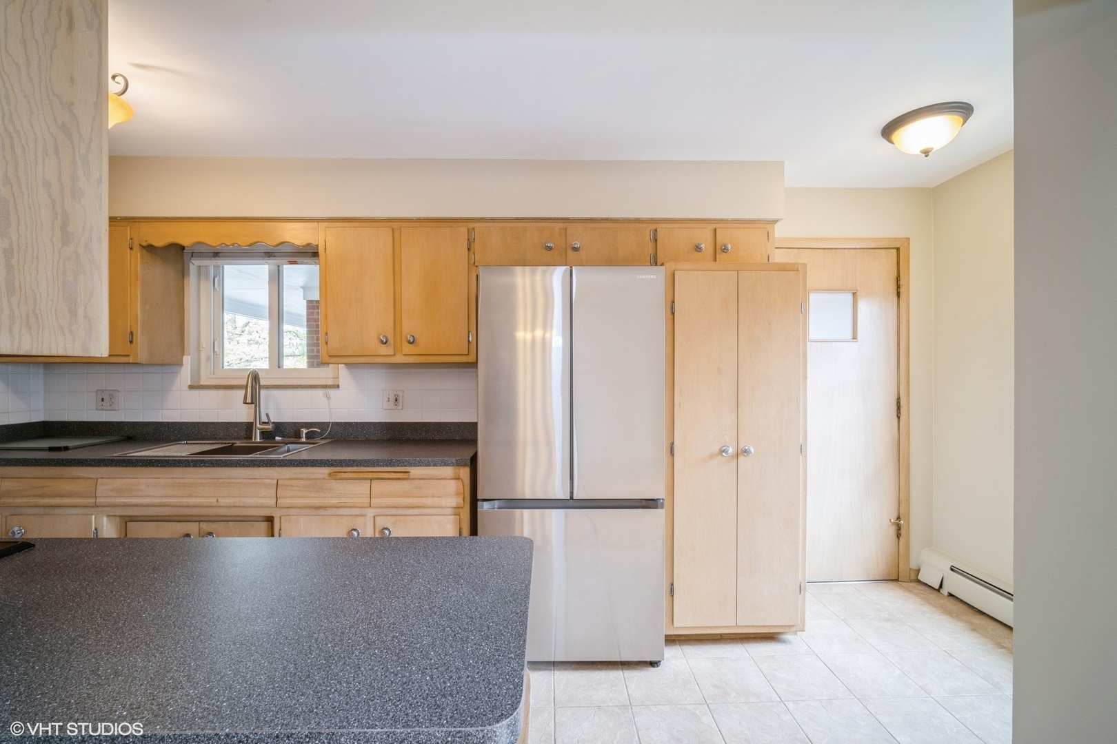 720 N Western Avenue Unit: 8