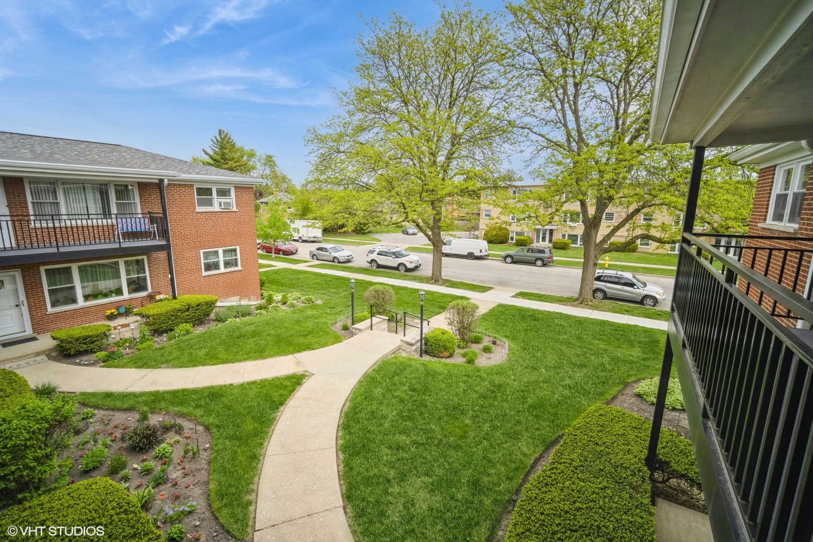 720 N Western Avenue Unit: 8