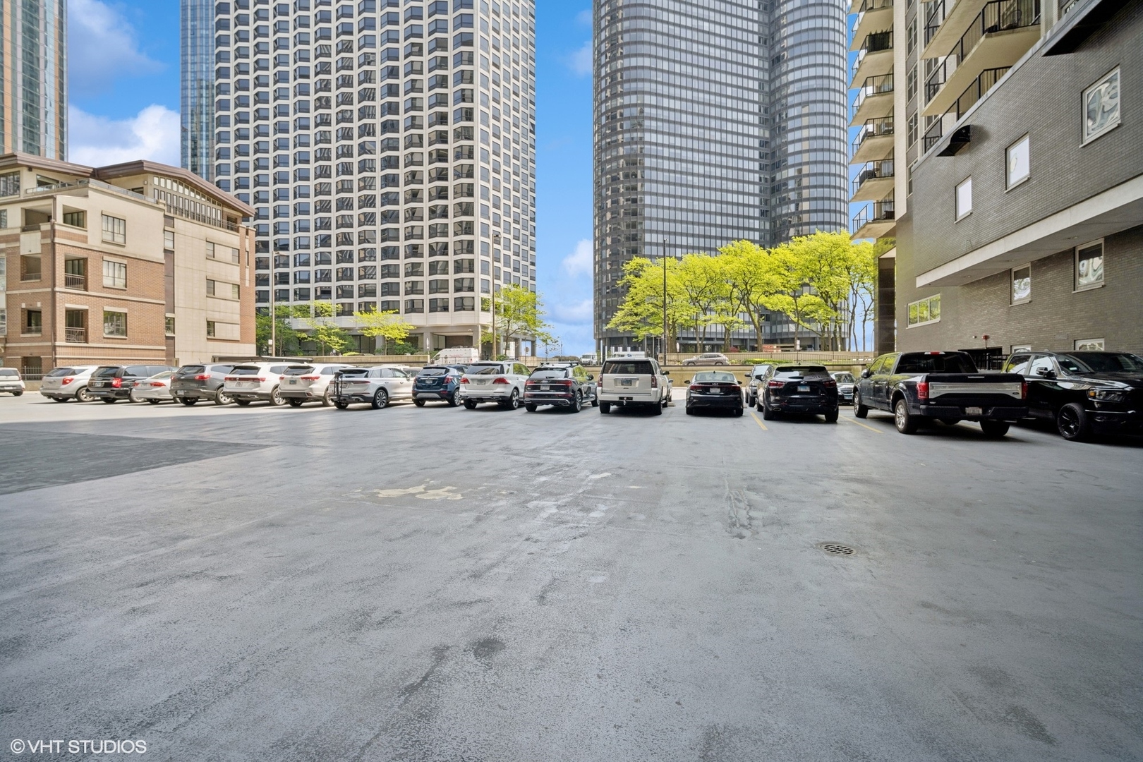 400 E Randolph Street Unit: 826
