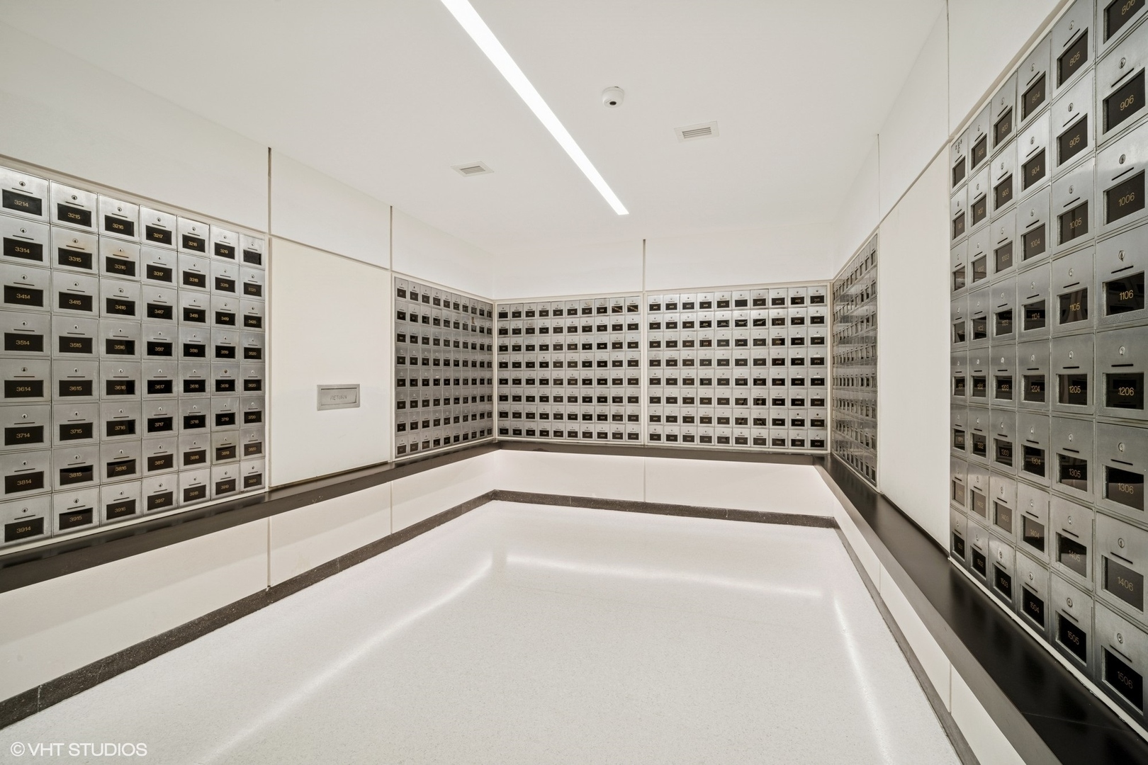 400 E Randolph Street Unit: 826