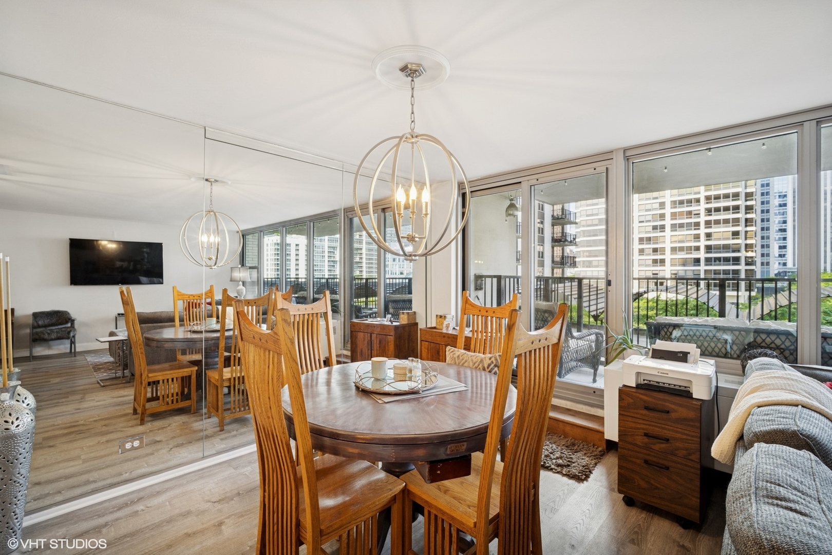 400 E Randolph Street Unit: 826