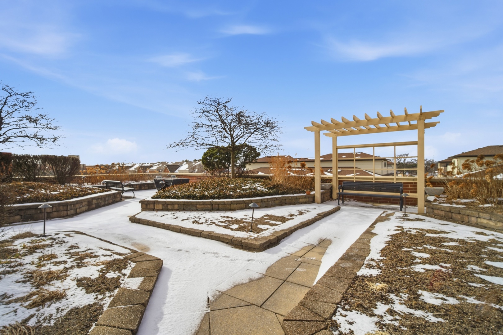 170 N Northwest Highway Unit: 406