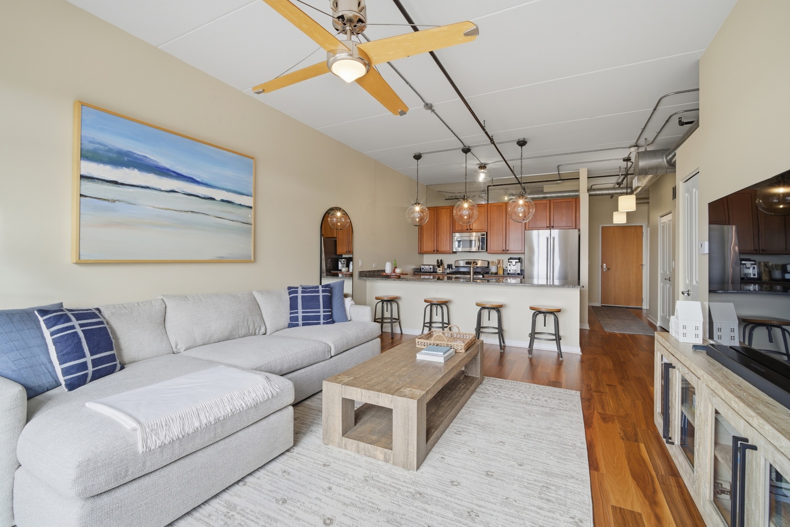 170 N Northwest Highway Unit: 406