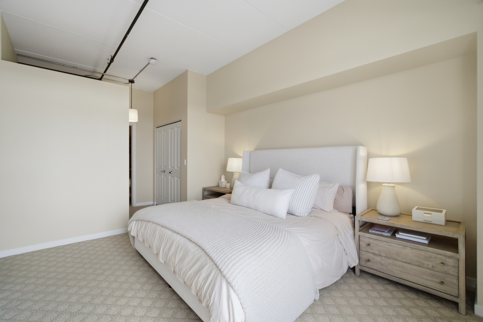 170 N Northwest Highway Unit: 406