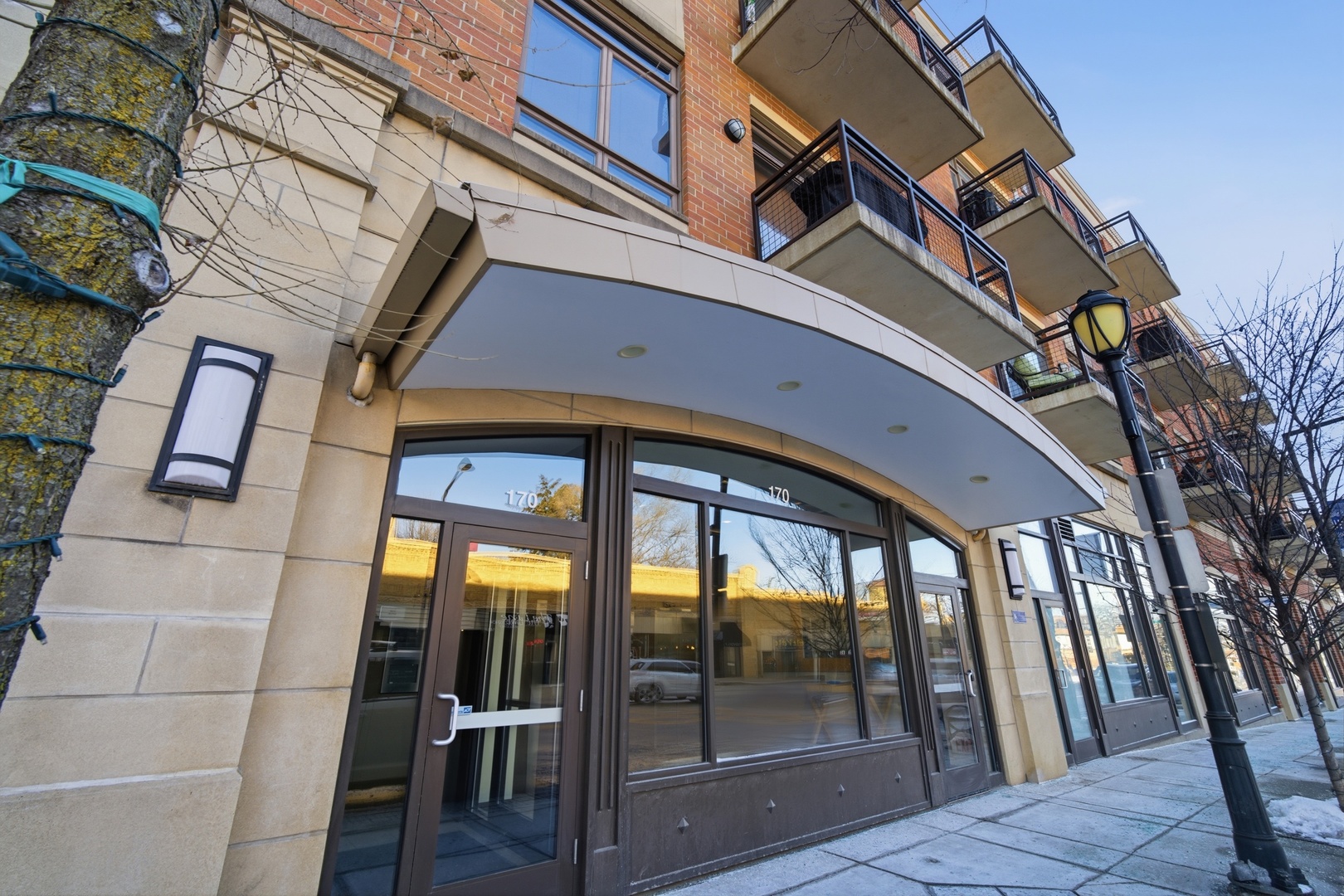 170 N Northwest Highway Unit: 406