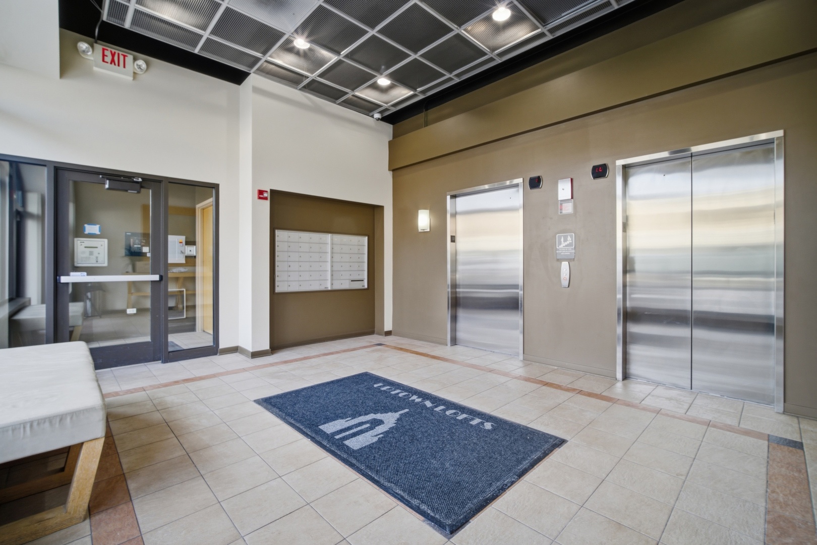 170 N Northwest Highway Unit: 406