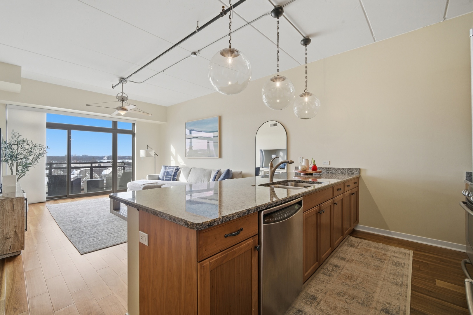 170 N Northwest Highway Unit: 406