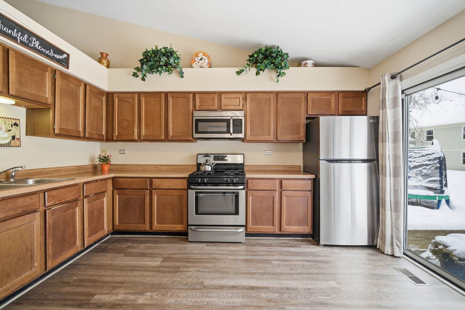 1264 Huntington Drive