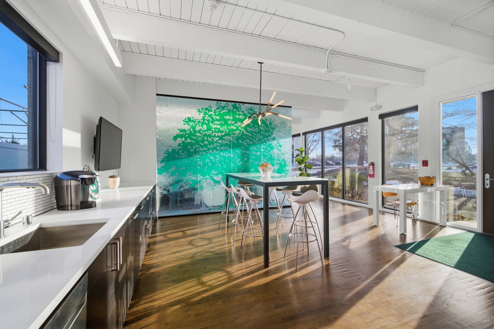 836 Skokie Boulevard