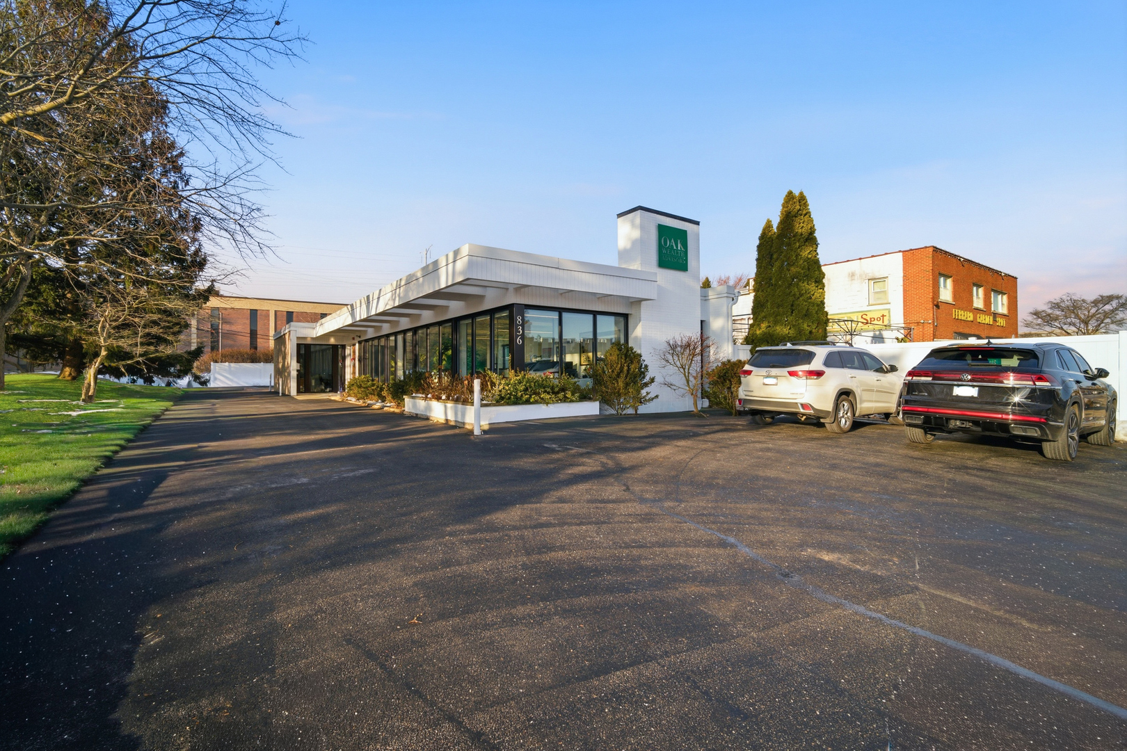 836 Skokie Boulevard