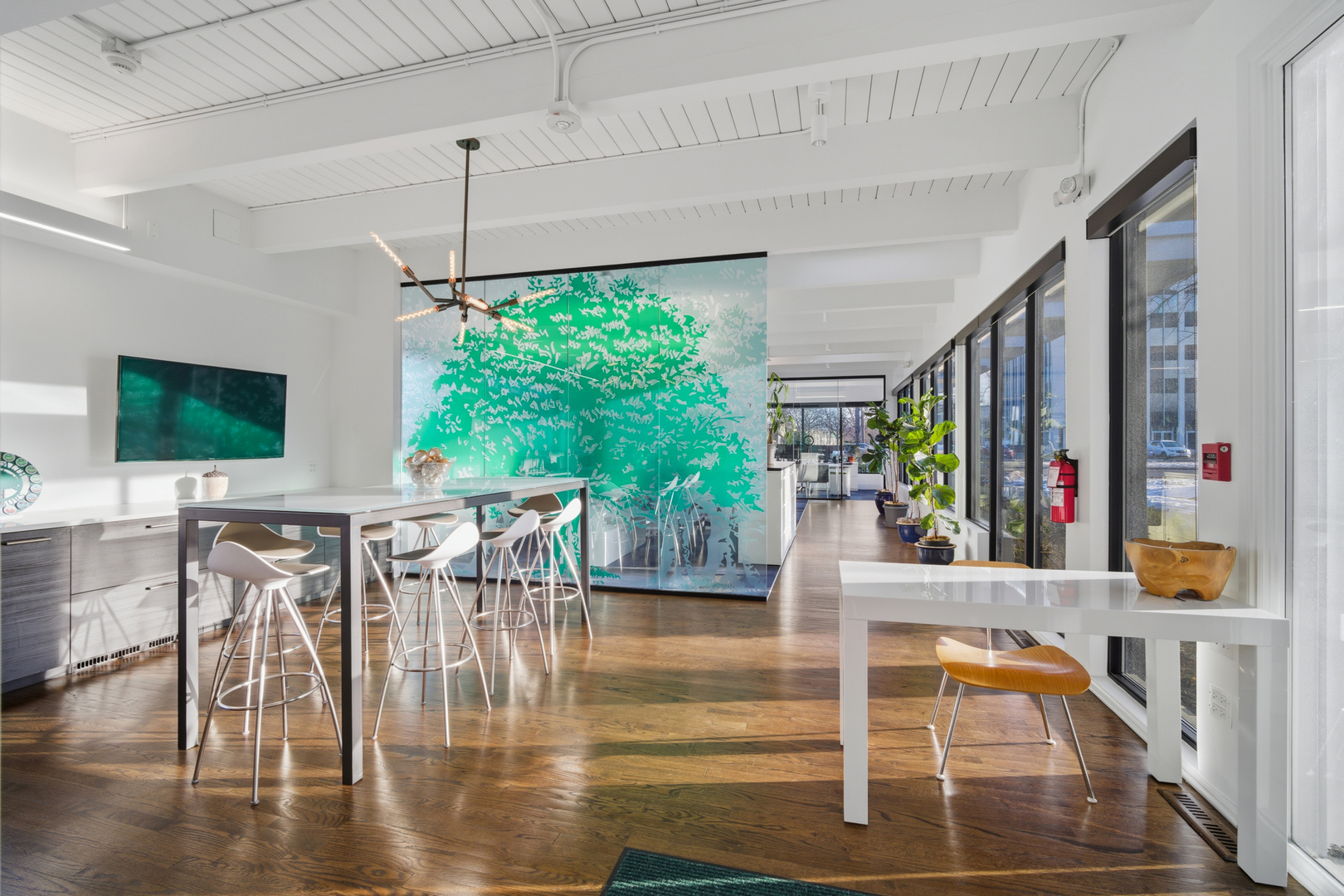 836 Skokie Boulevard