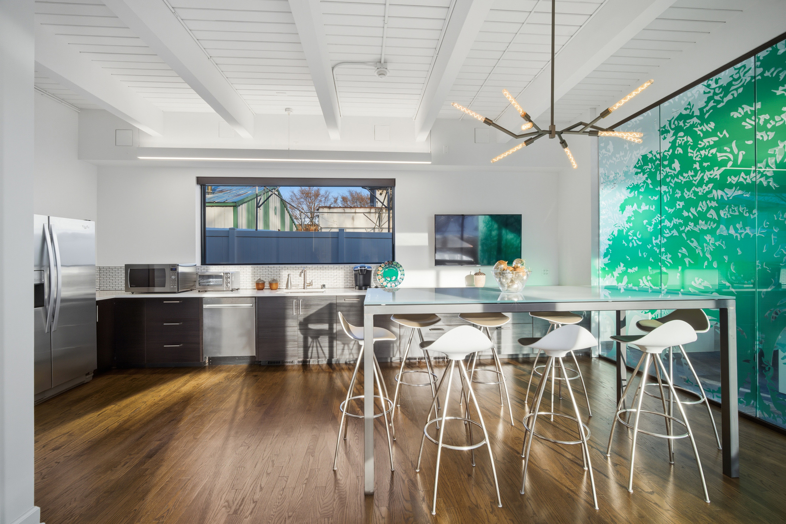 836 Skokie Boulevard