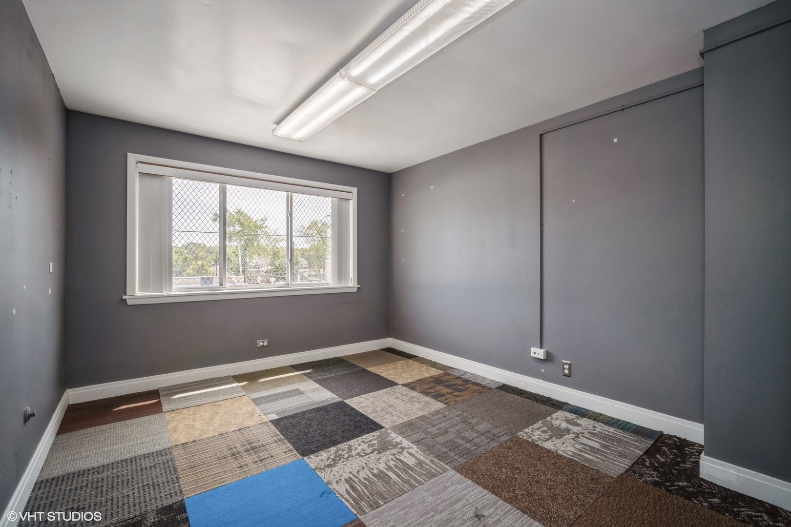 8755 Trumbull Avenue