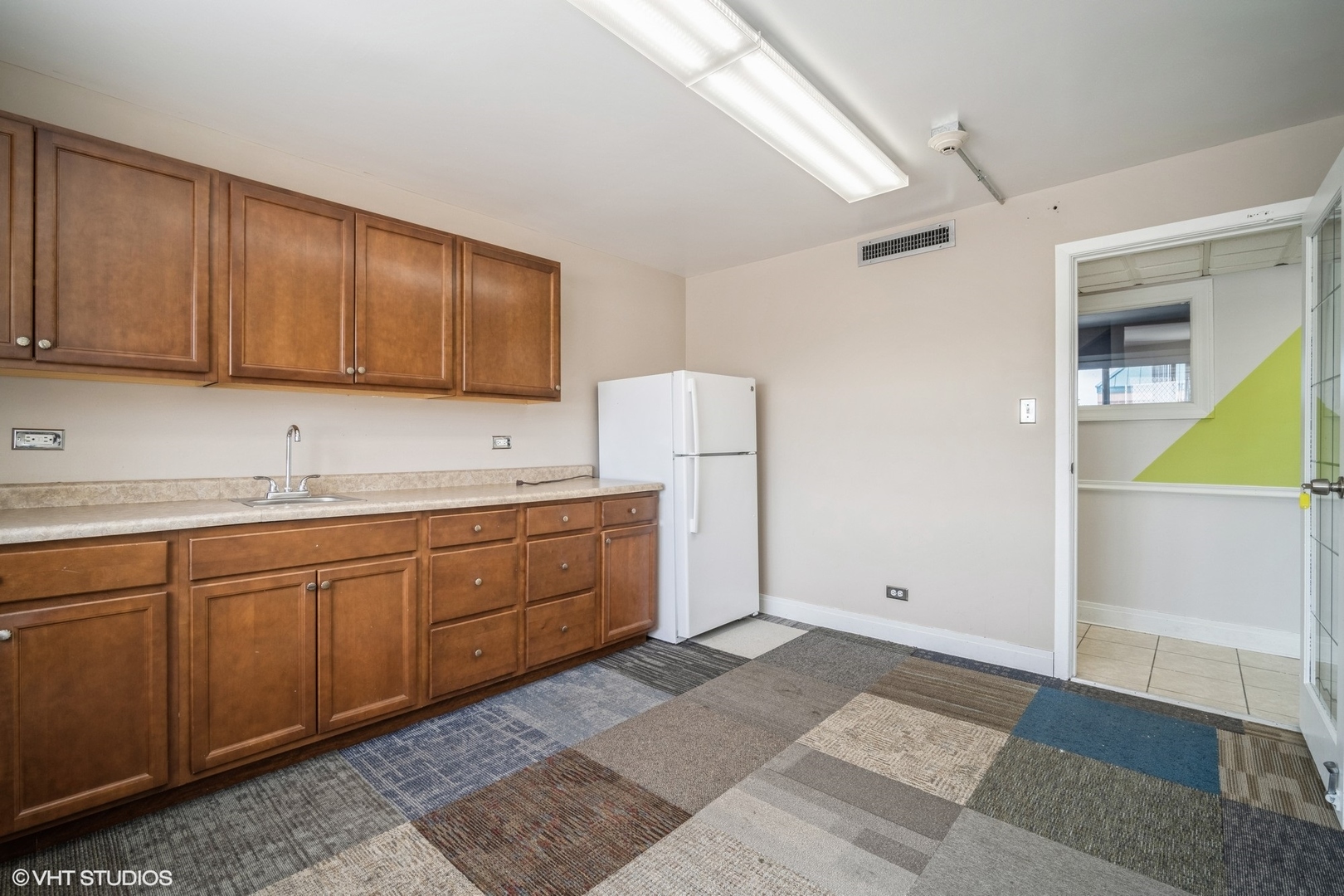 8755 Trumbull Avenue