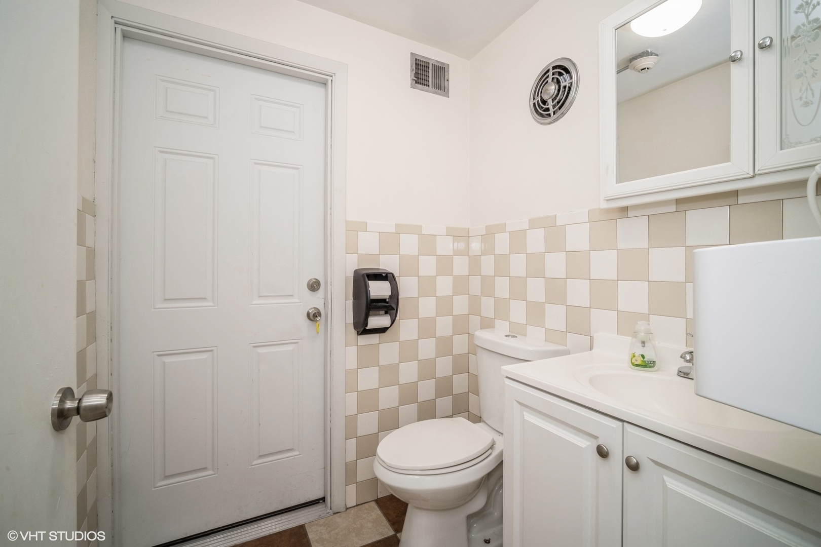 8755 Trumbull Avenue