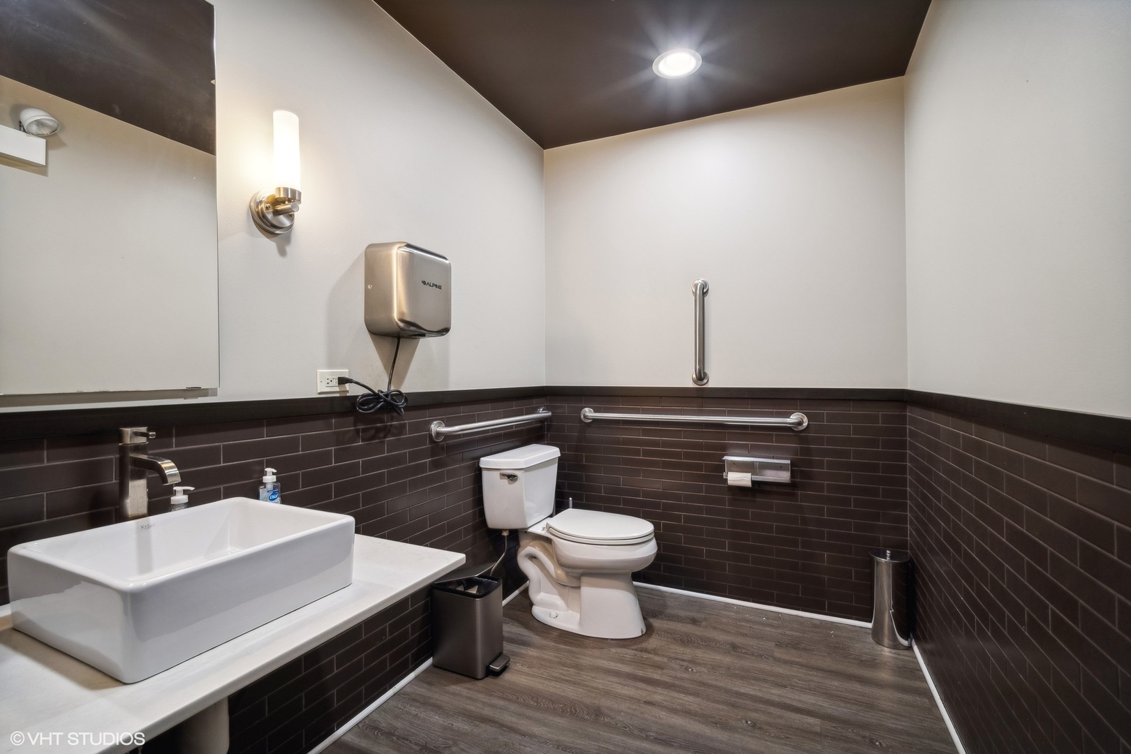 1348 W Concord Place