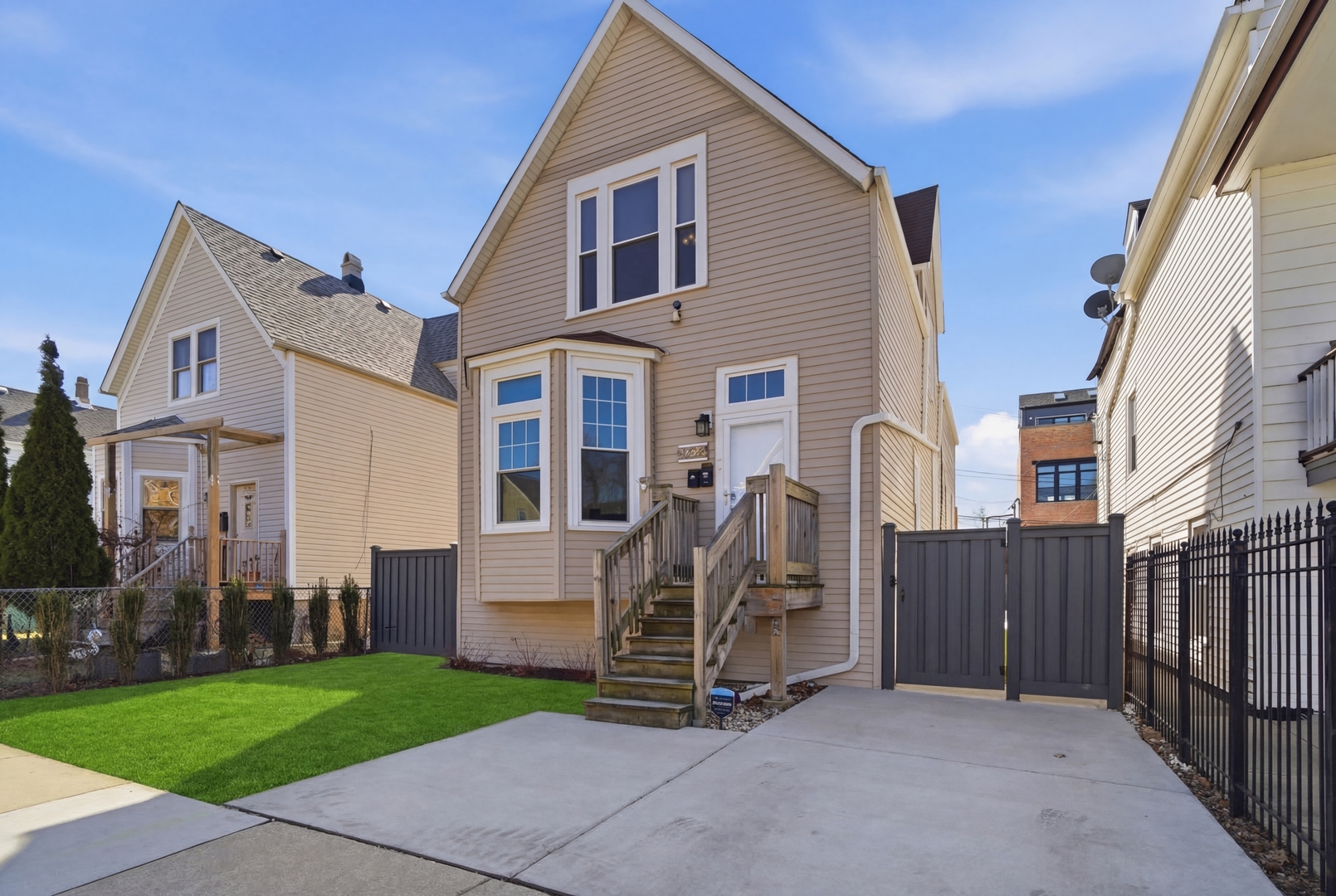 3645 W McLean Avenue Unit: 2