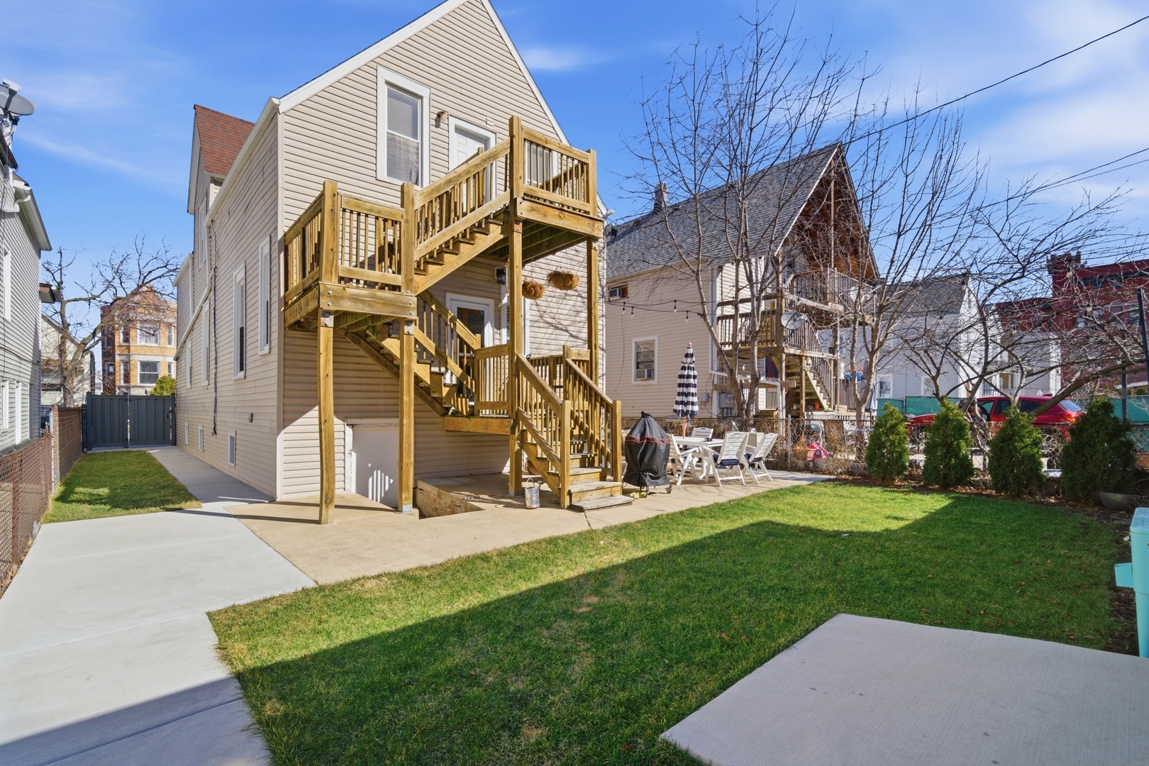 3645 W McLean Avenue Unit: 2