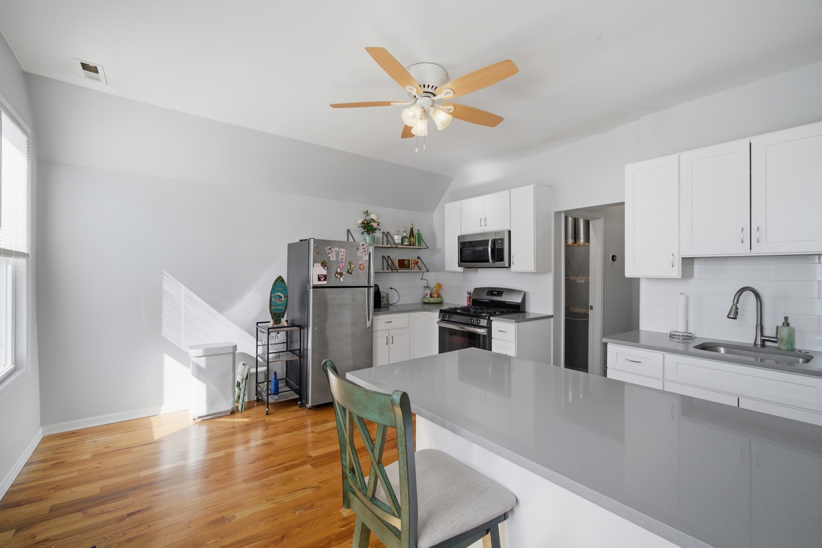 3645 W McLean Avenue Unit: 2