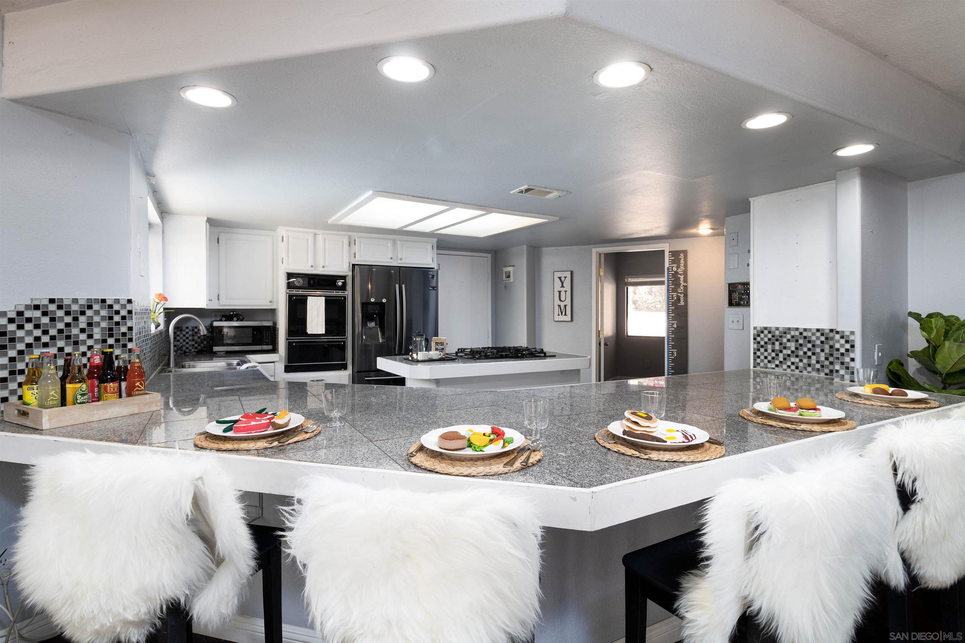 14011 Proctor Valley Rd