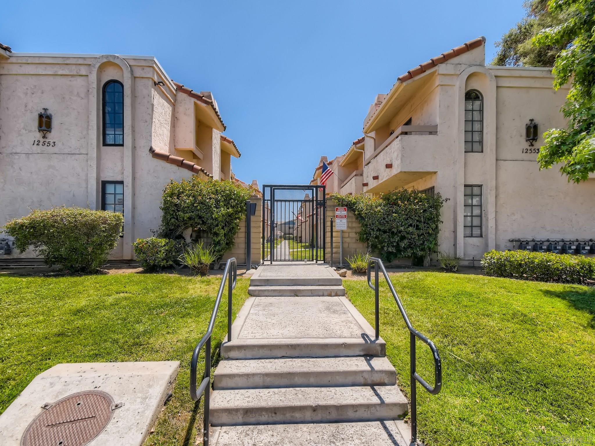 12553 Mapleview Street # 4