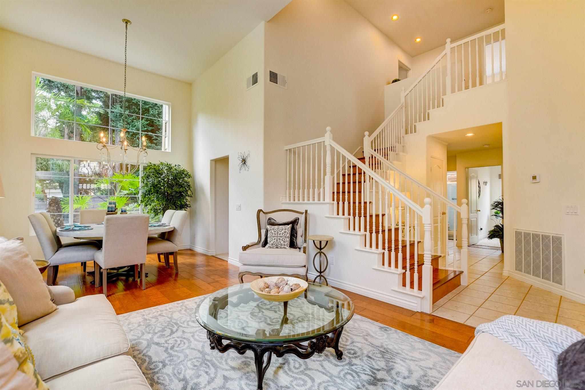 12655 Caminito Radiante