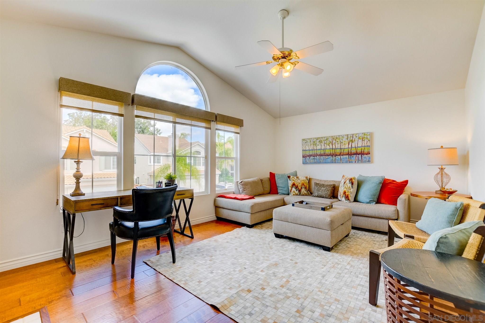 12655 Caminito Radiante