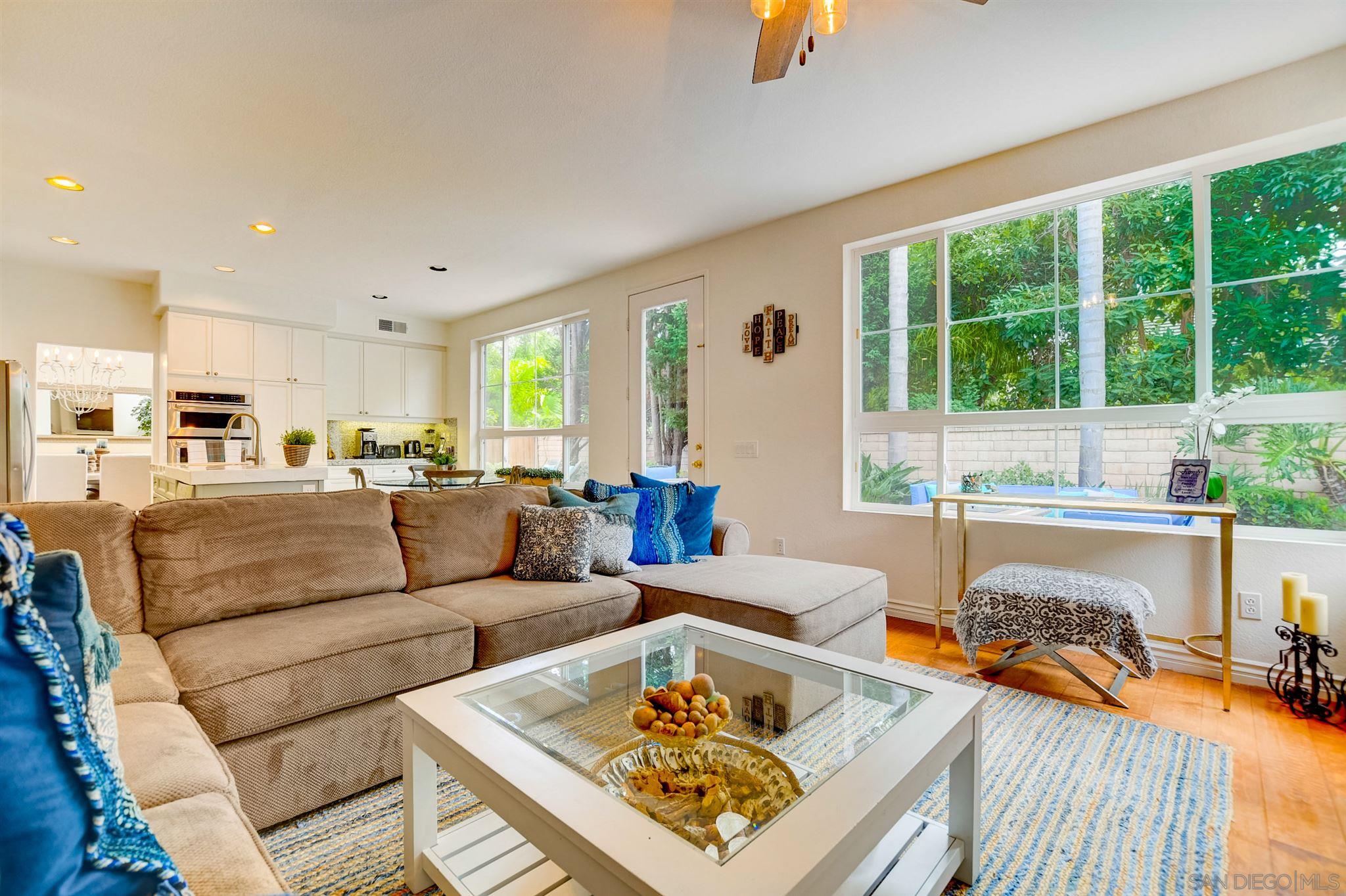 12655 Caminito Radiante