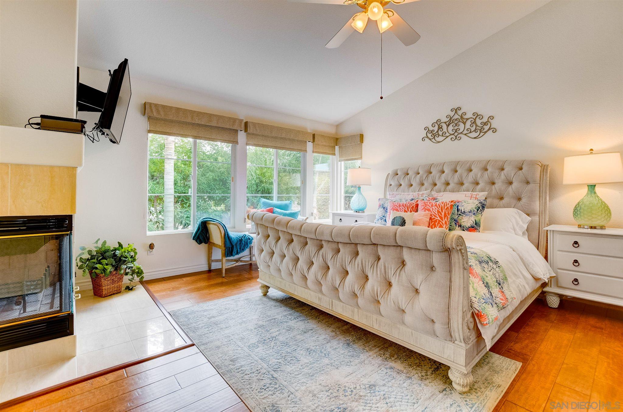 12655 Caminito Radiante