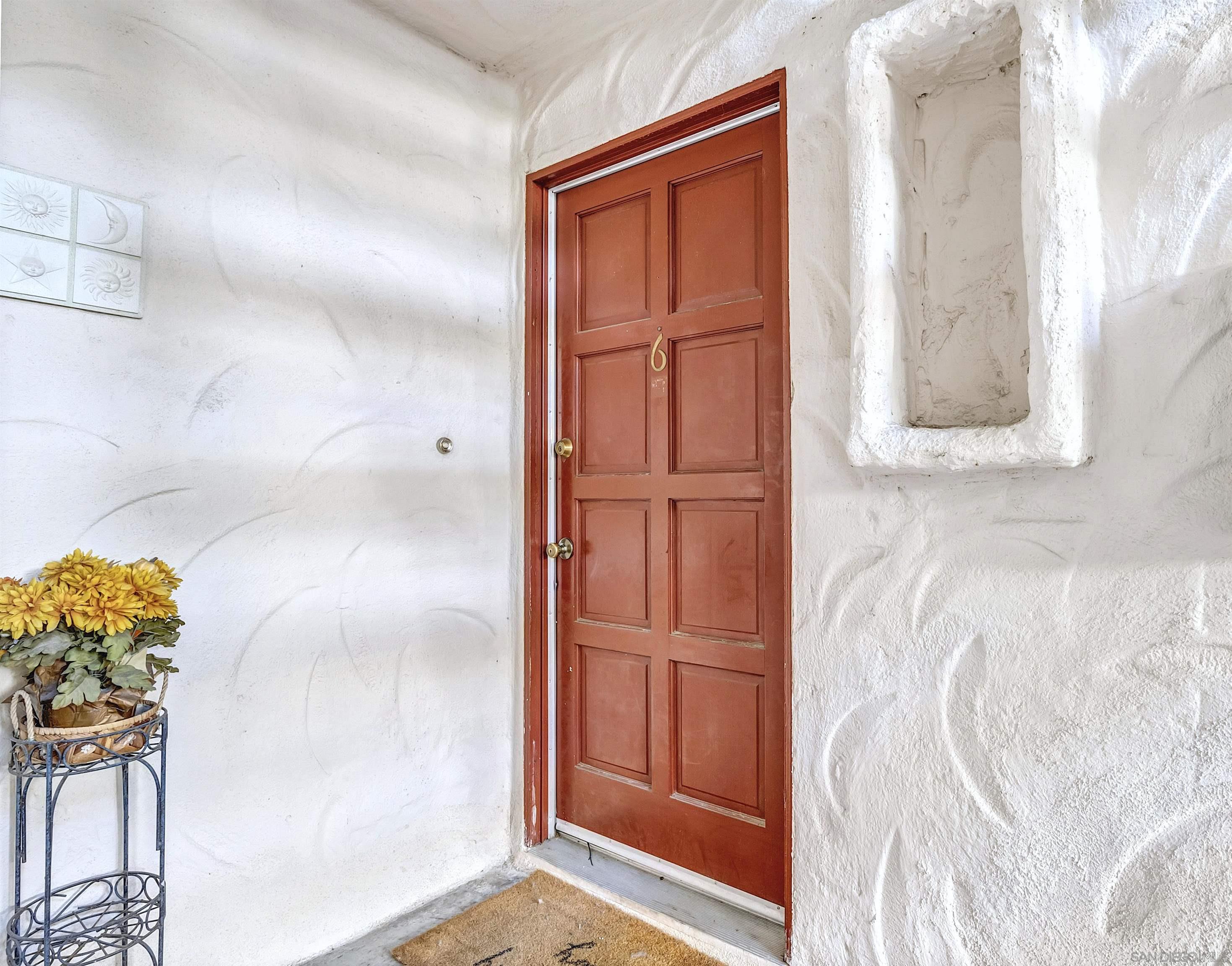 8661 Lake Murray Blvd. Unit 6