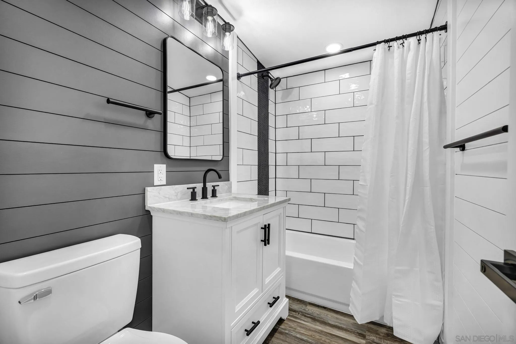 5150 Appleton Street