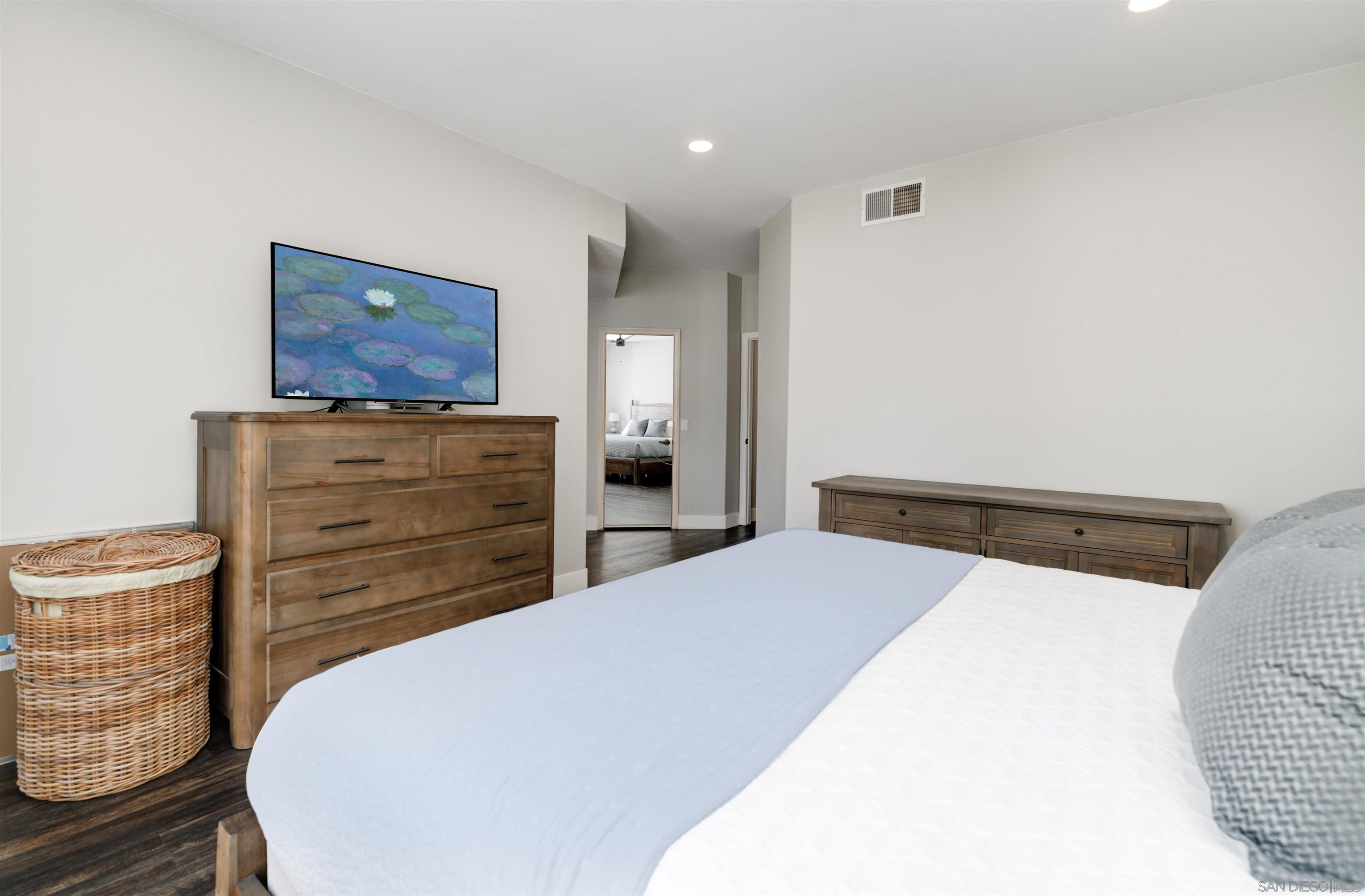 5160 Caminito Exquisito