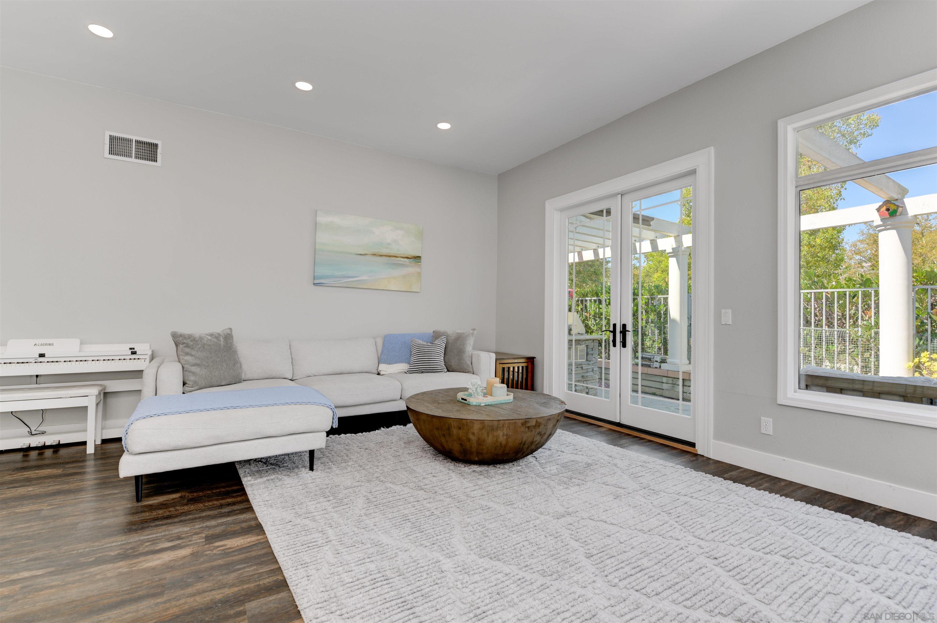 5160 Caminito Exquisito