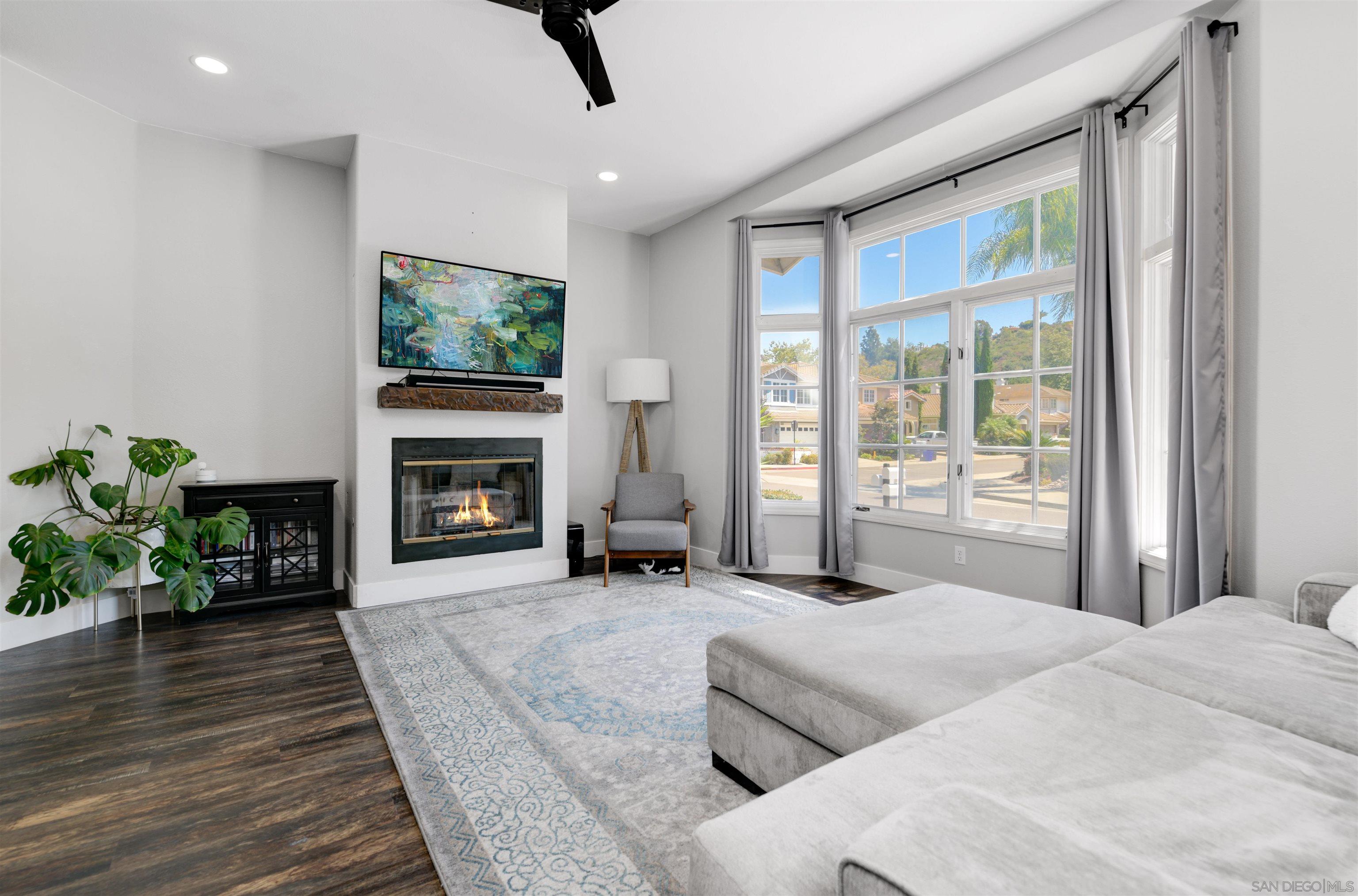 5160 Caminito Exquisito