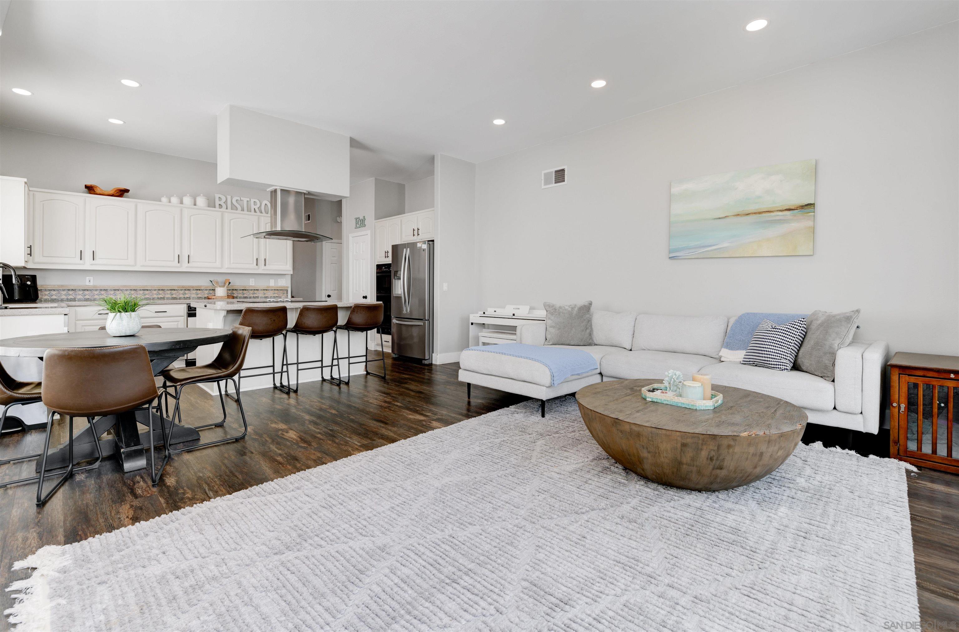 5160 Caminito Exquisito