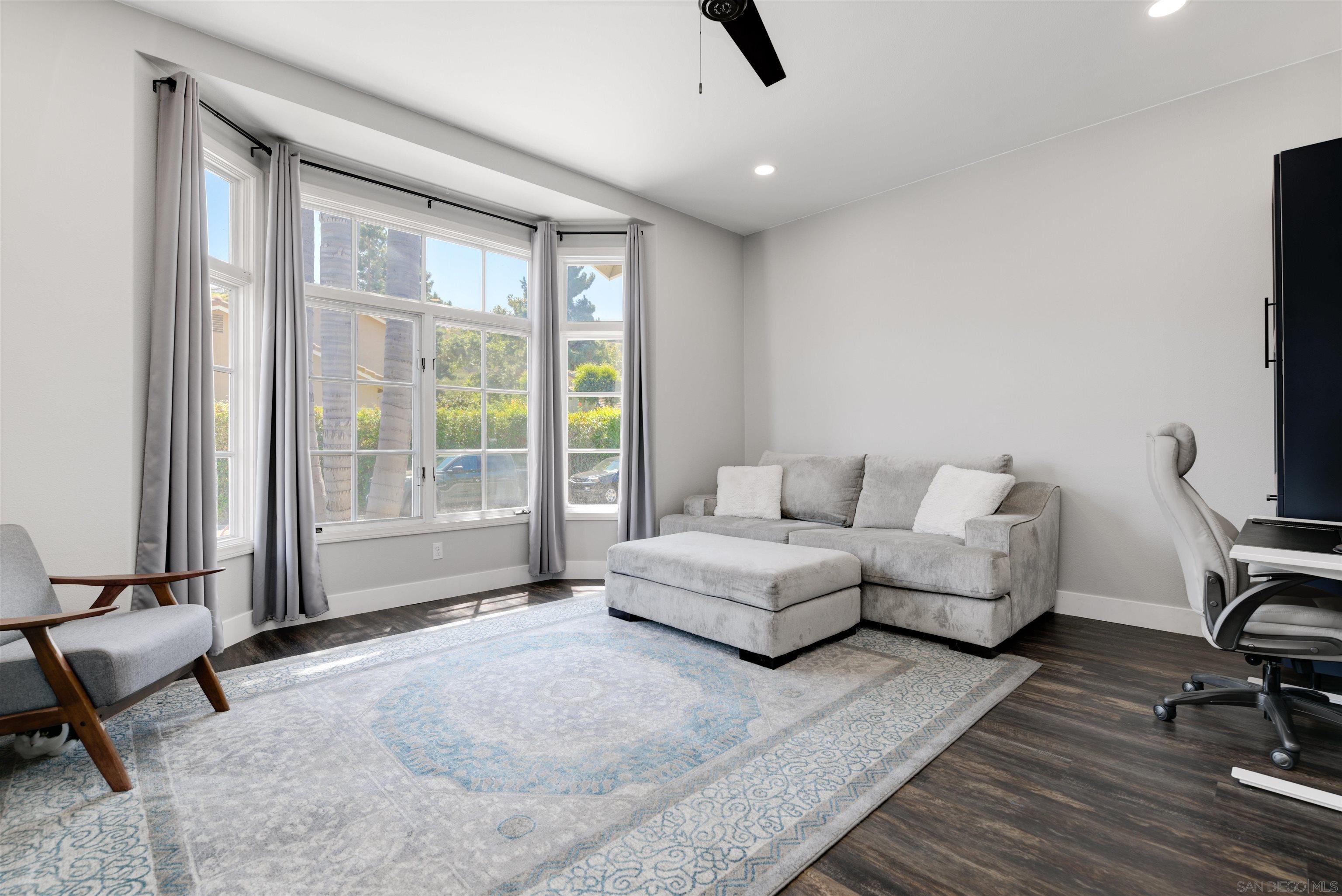 5160 Caminito Exquisito