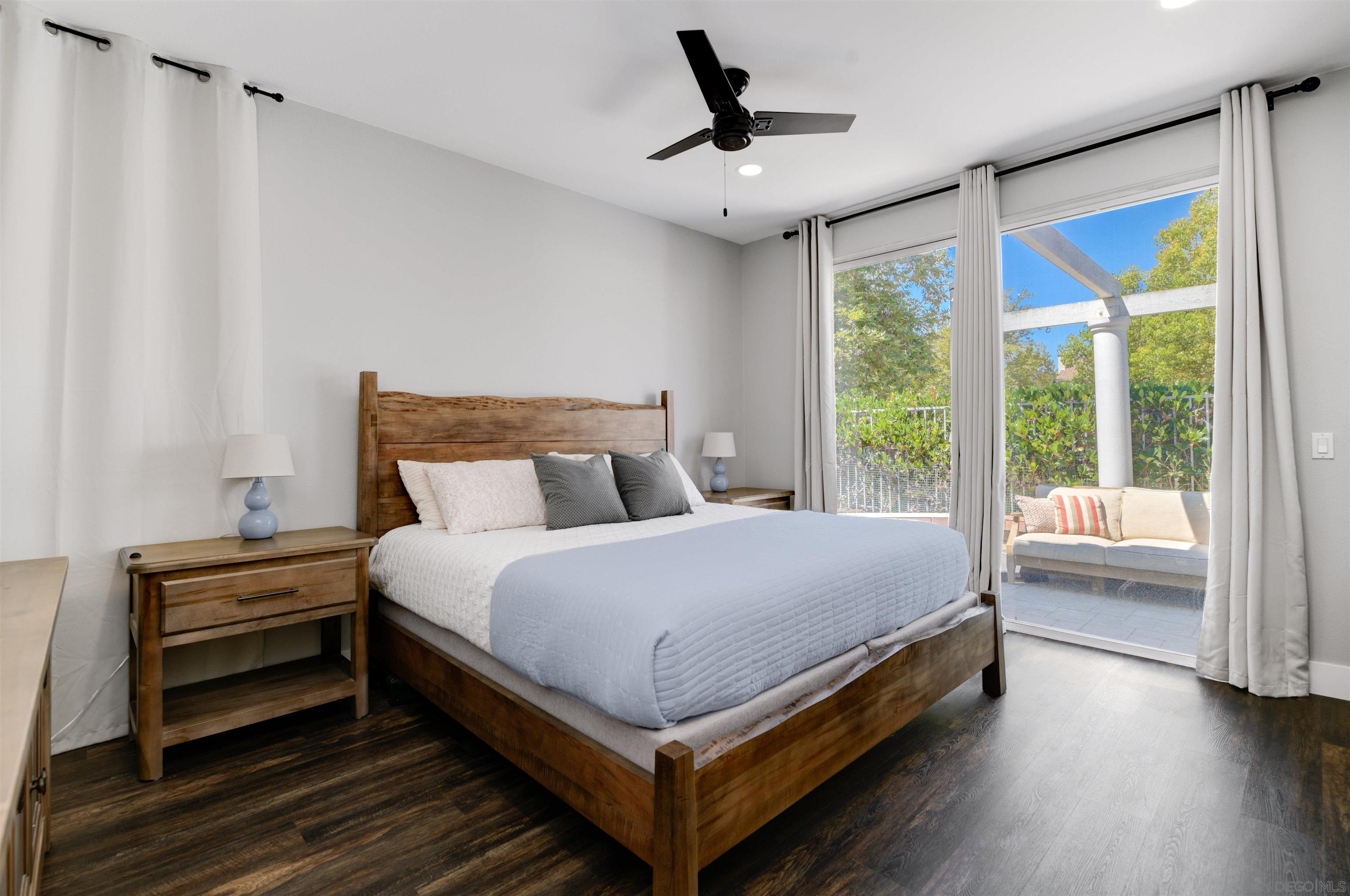 5160 Caminito Exquisito