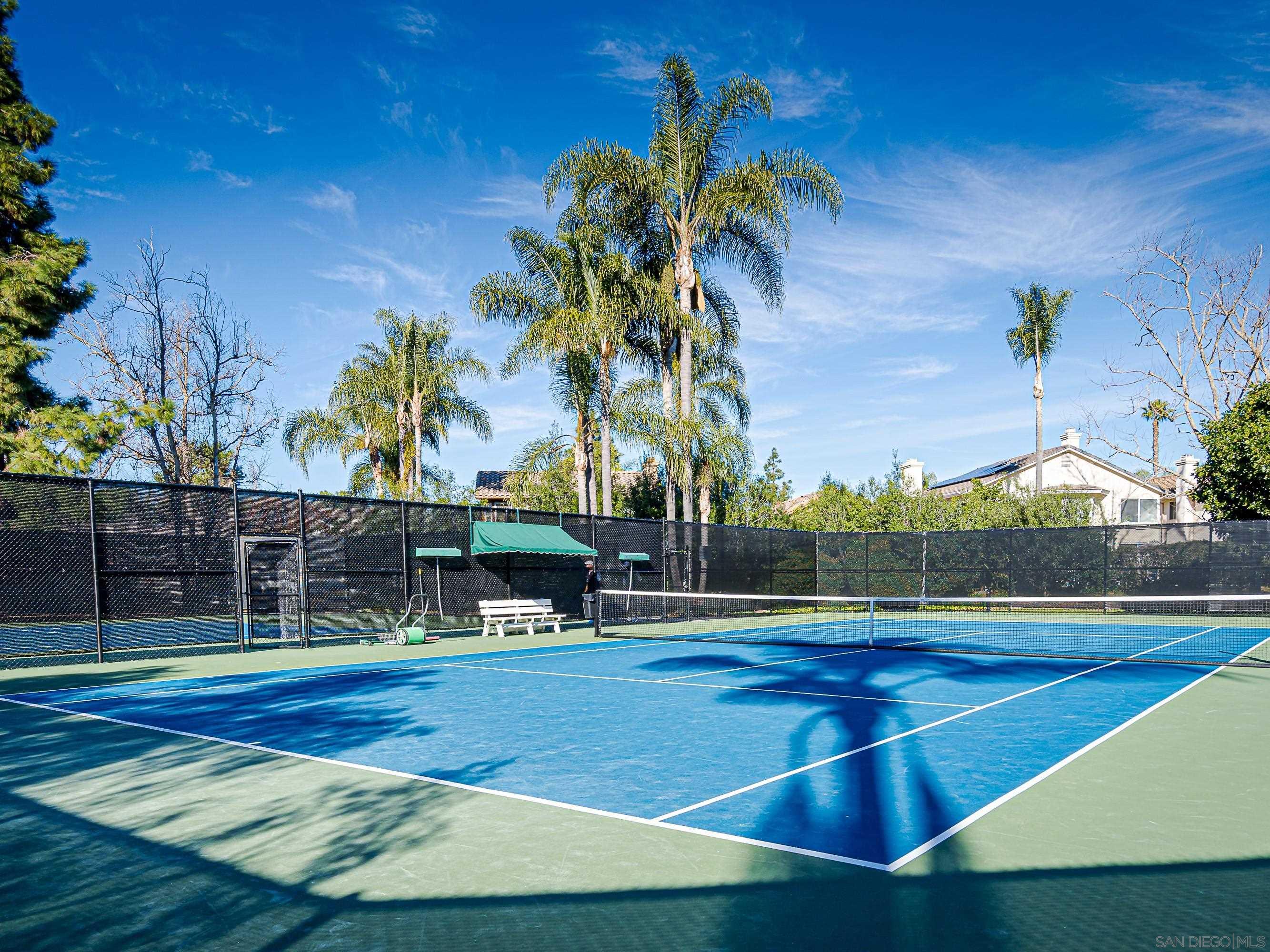 5160 Caminito Exquisito