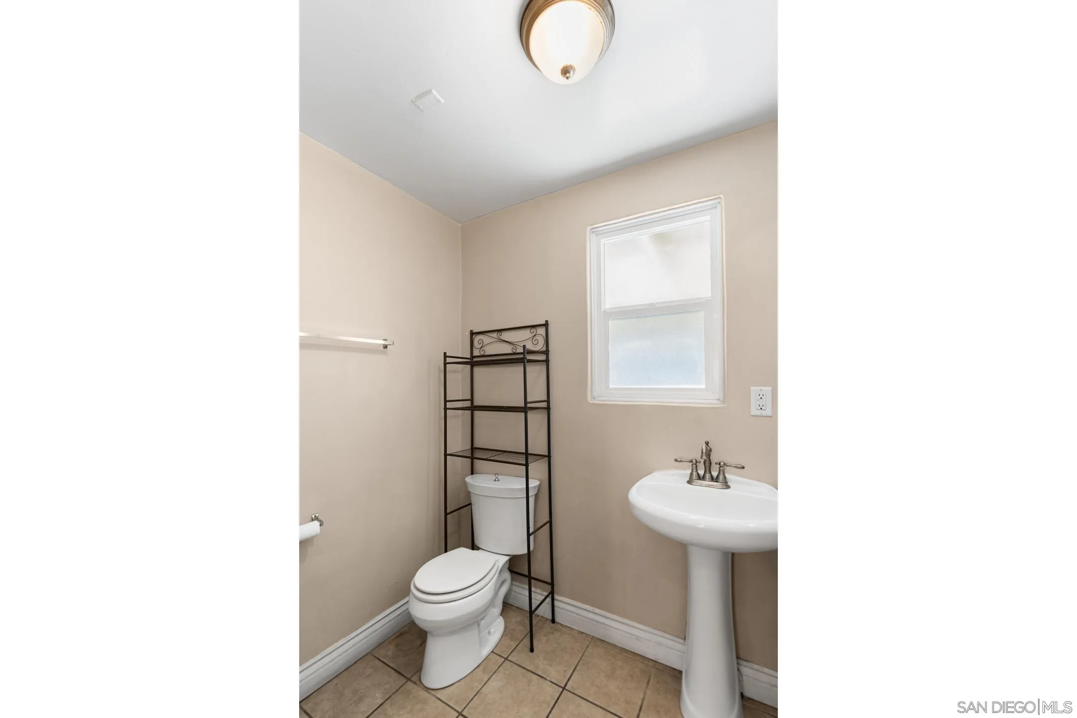 9779 Los Coches Road