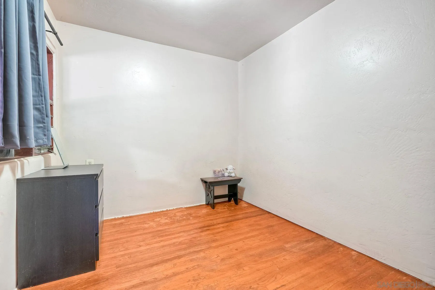 759 W 10th Ave