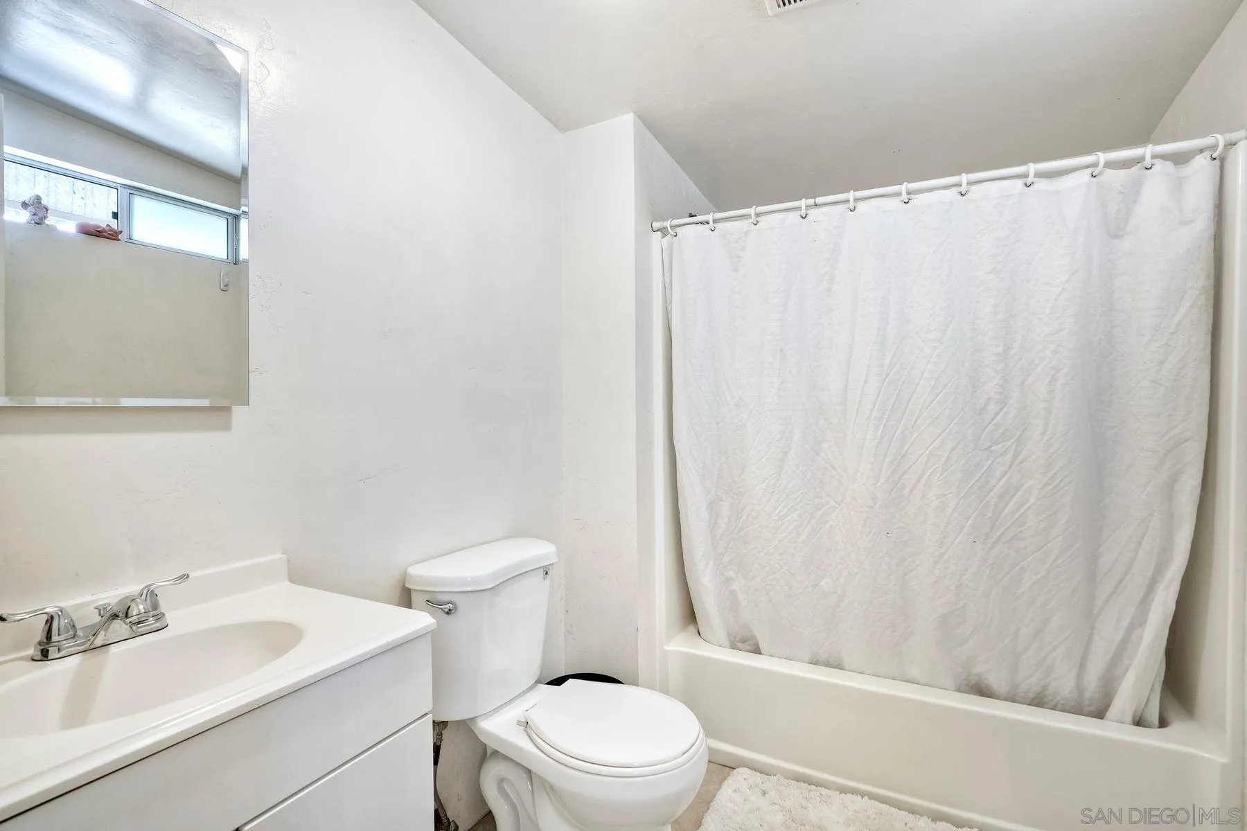 759 W 10th Ave