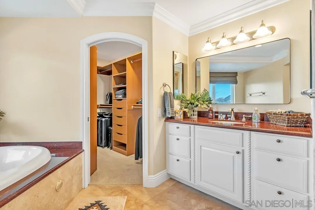 7564 Navigator Cir