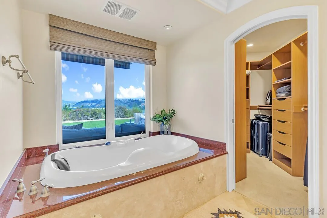 7564 Navigator Cir