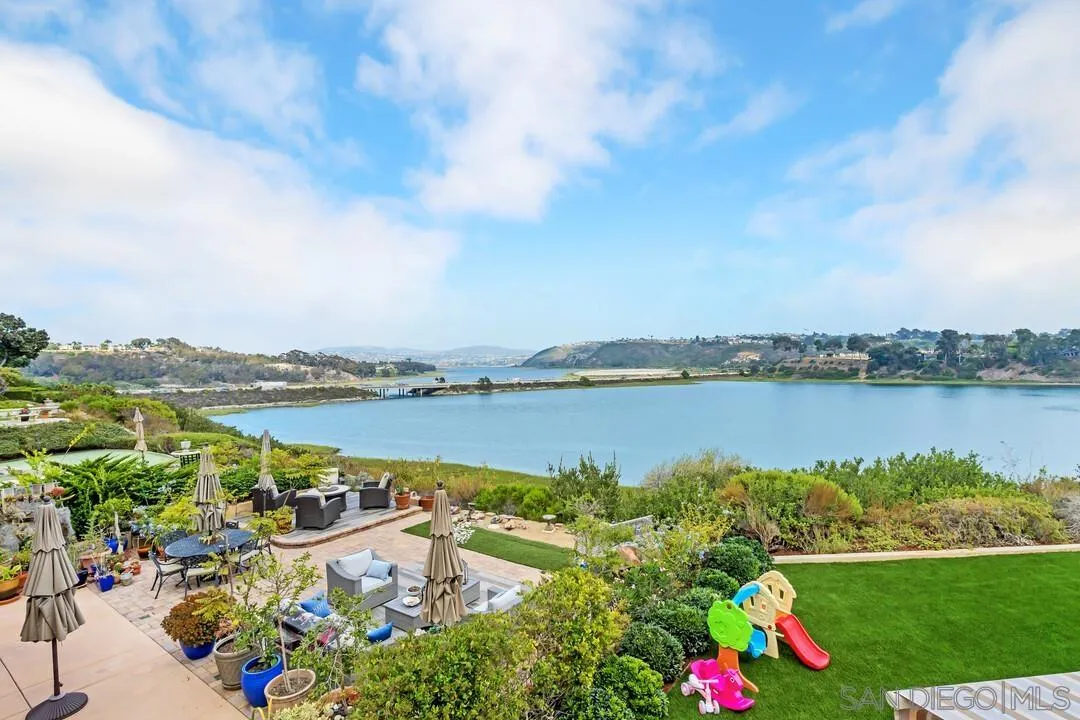 7564 Navigator Cir