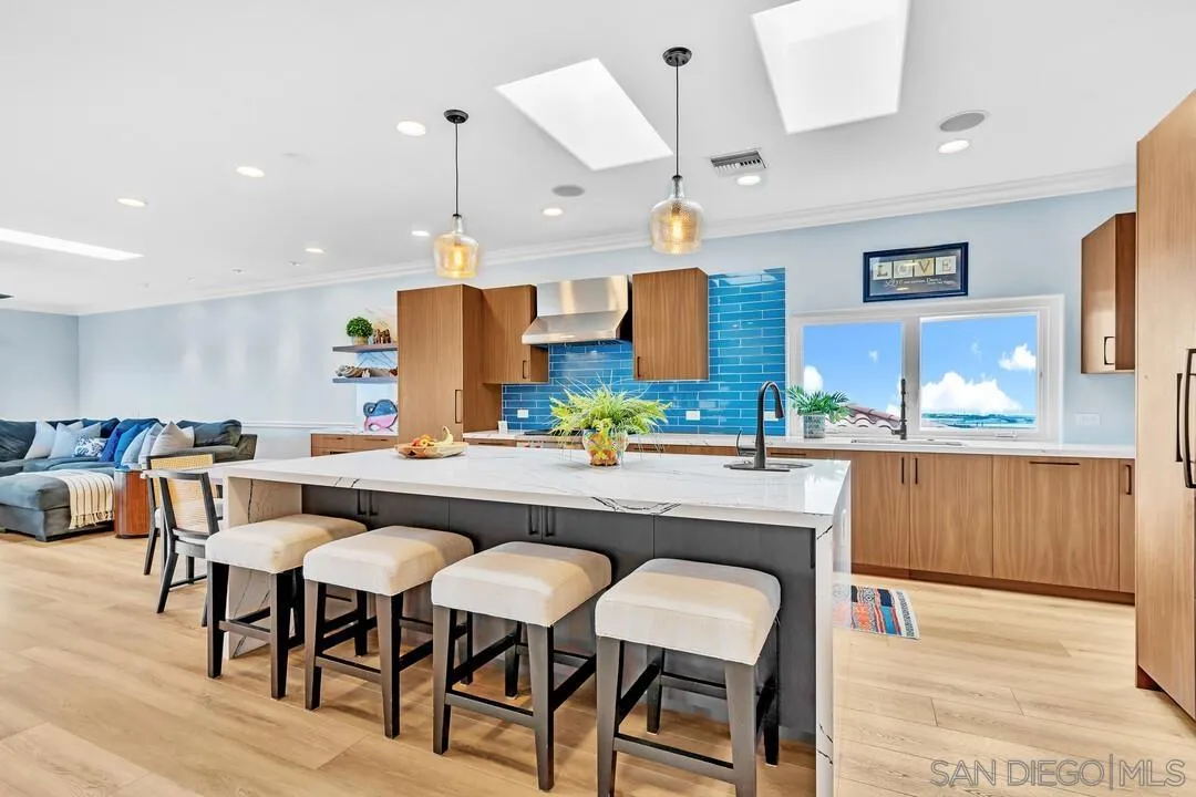 7564 Navigator Cir