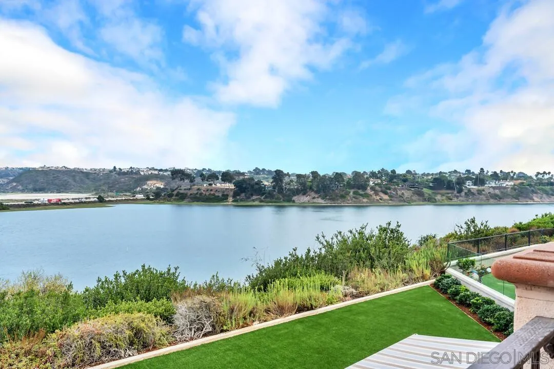 7564 Navigator Cir