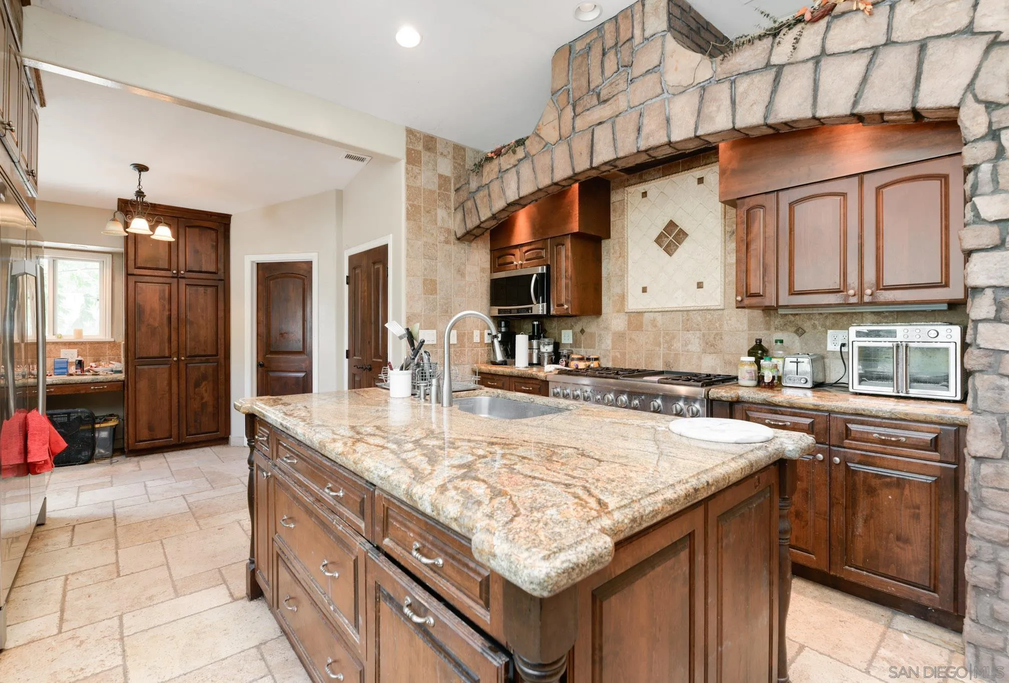 30015 Ridge Creek Rd