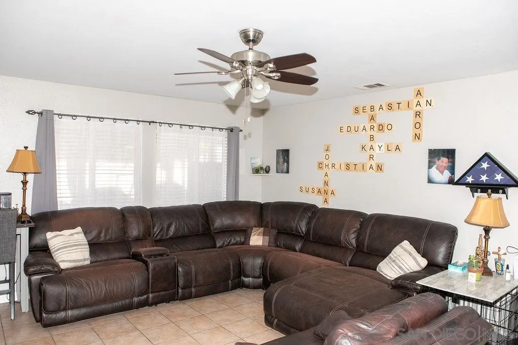 1419 Hummingbird Way